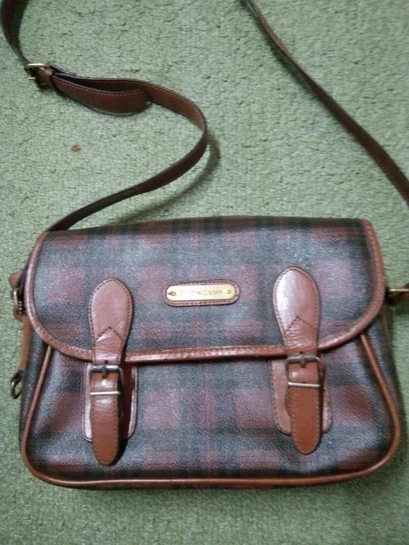 Vintage Leather/PVC sling bag (no brand), Women's Fashion, Bags