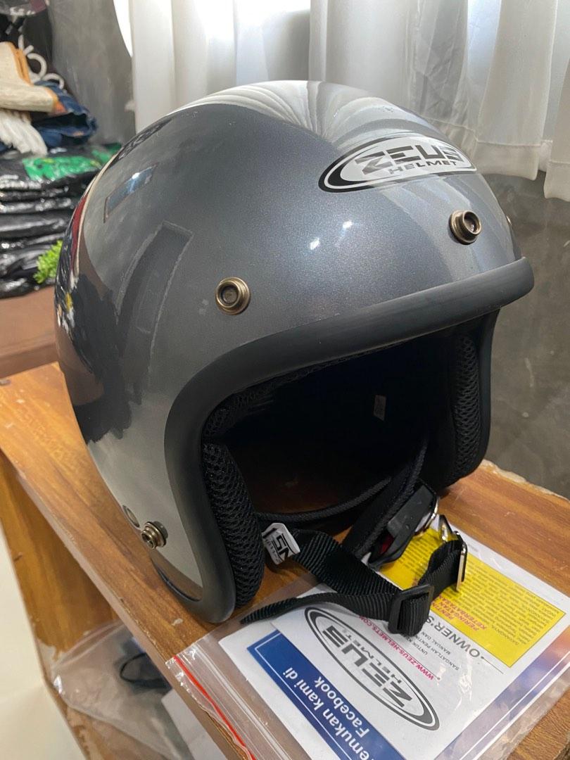 Helm zeus retro shop