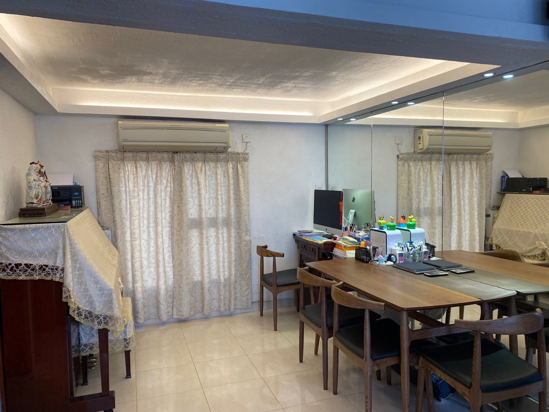 Sai Kung 700 sq ft, detached house, single-sided on all four sides, three-storey with duplex rooftop, three bedrooms and two living rooms, rooftop cover already declared63438252134659111