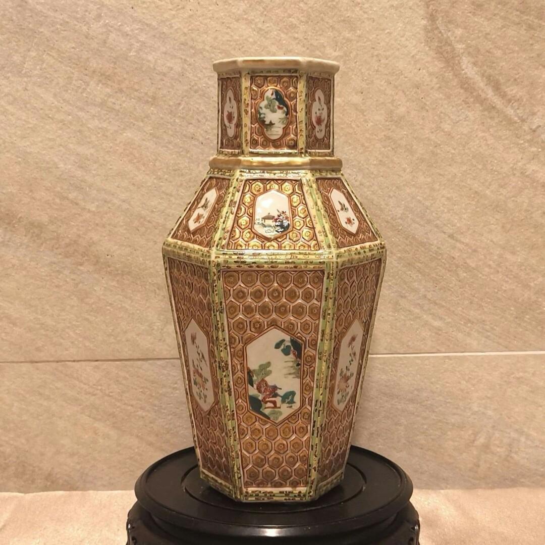 清代乾隆~ 粉彩金釉開光風景花卉六角方瓶, 興趣及遊戲, 收藏品及