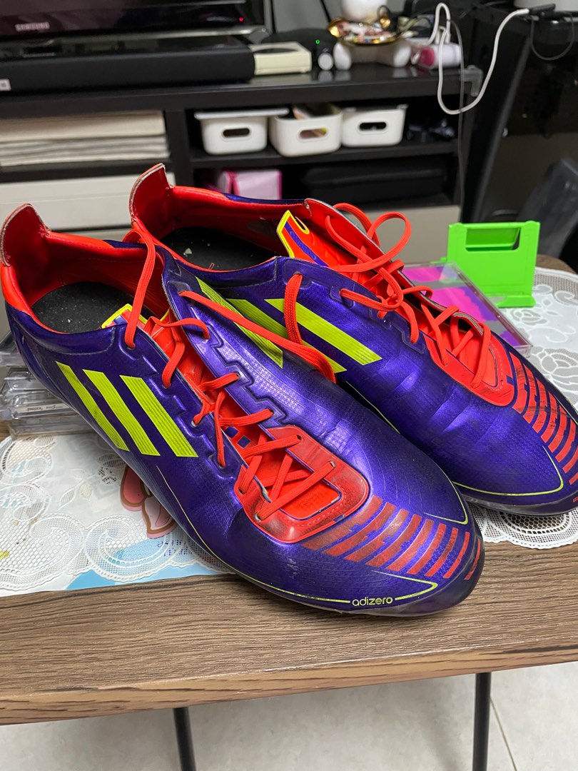 經典Adidas Messi F50 高級版足球鞋(size 男裝, 運動服裝
