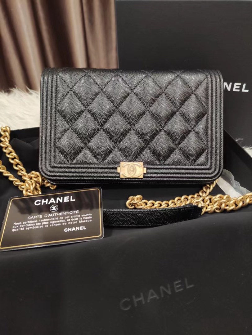 Chanel le boy best sale woc