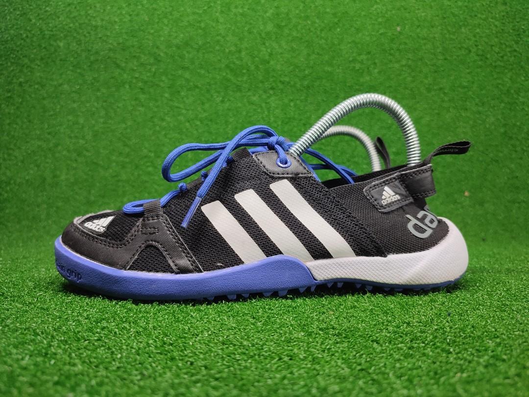 Adidas Daroga 6 1 2 UK 40 Euro Men s Fashion Footwear Sneakers