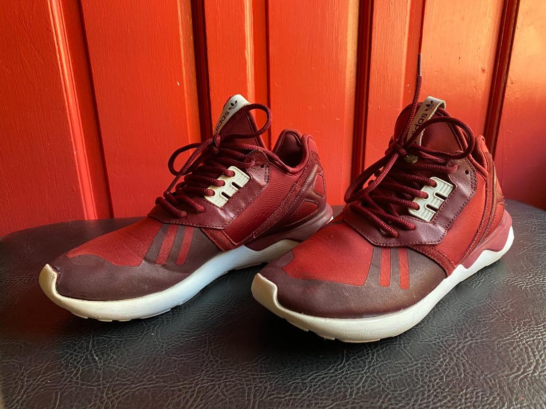 Tubular adidas maroon on sale
