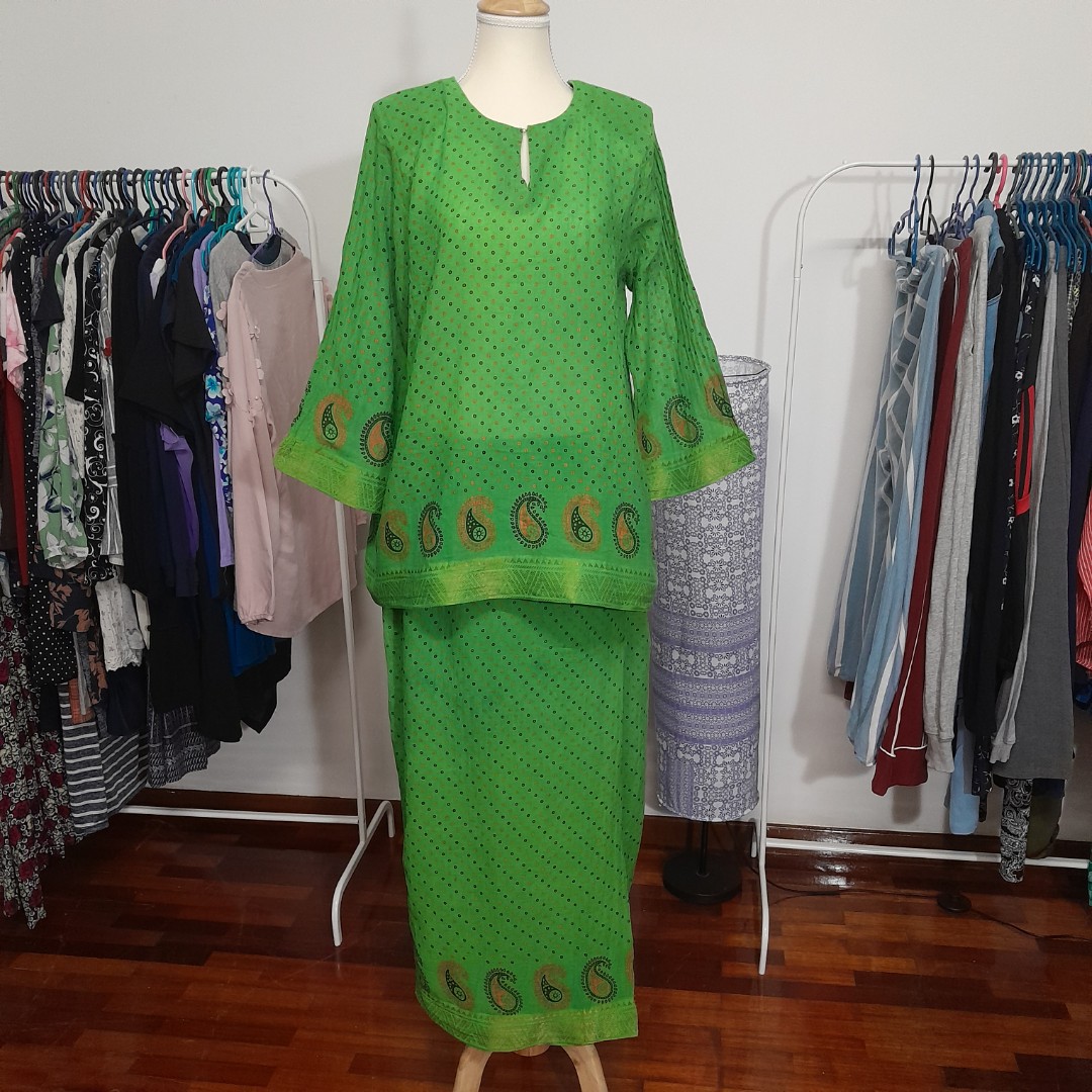 Baju Kurung - Emerald Green, Women's Fashion, Muslimah Fashion, Baju ...