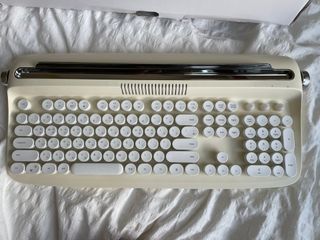 (Category: ) located in . Submitted by olevel (Listing ID 1184347253, Image 1). Description: .