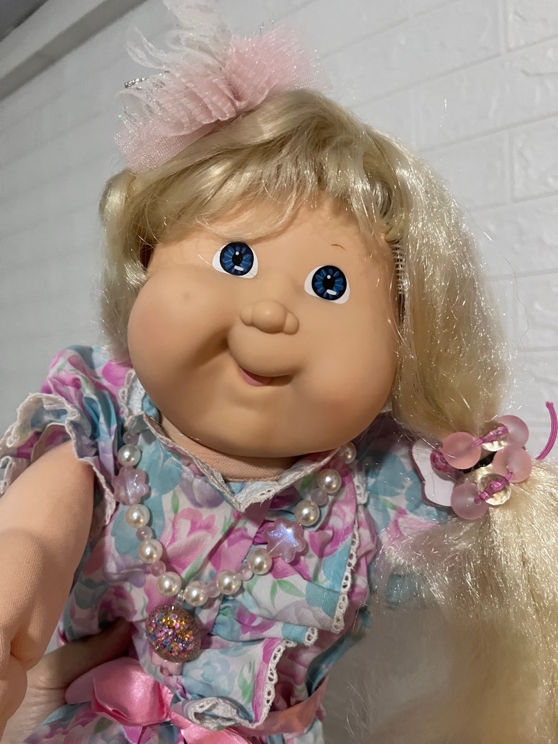 Cabbage patch doll with growing hair deals