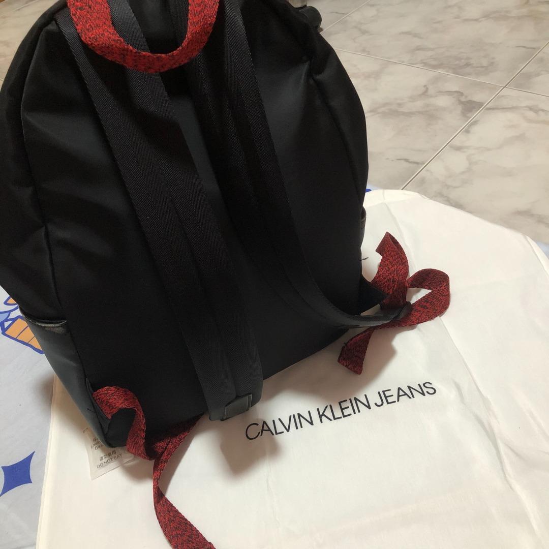 Calvin Klein SLEEK NYLON CAMPUS BACKPACK 40CM