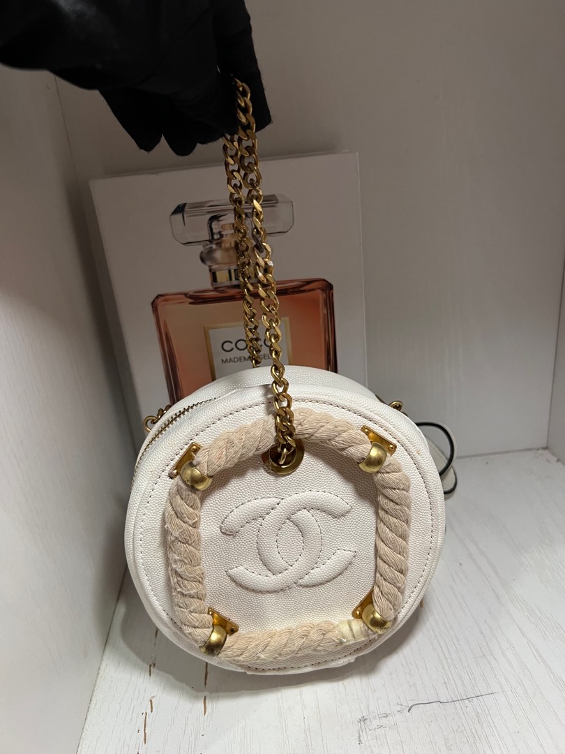 Chanel En Vogue round bag Luxury Bags Wallets on Carousell