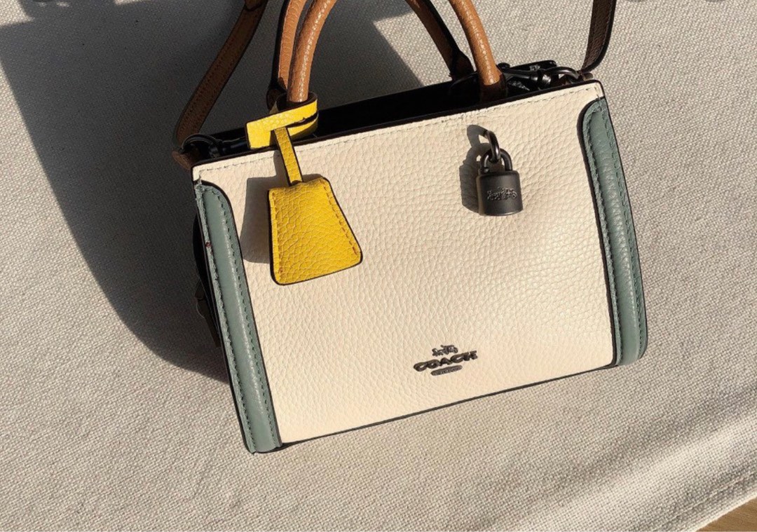 Coach Zoe micro cross body bag, Women's Fashion, Bags & Wallets, Cross