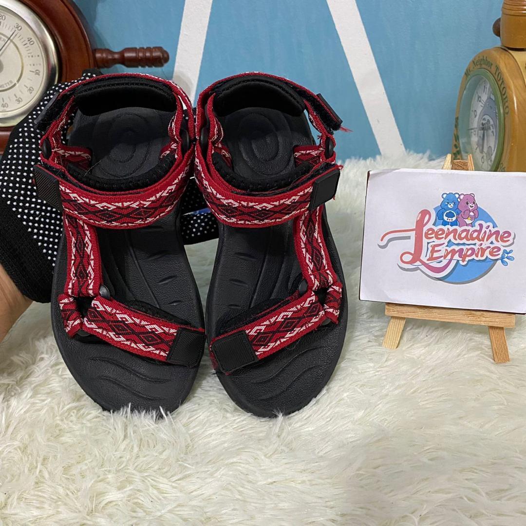 Coleman kids sandal Men s Fashion Footwear Flipflops and Slides