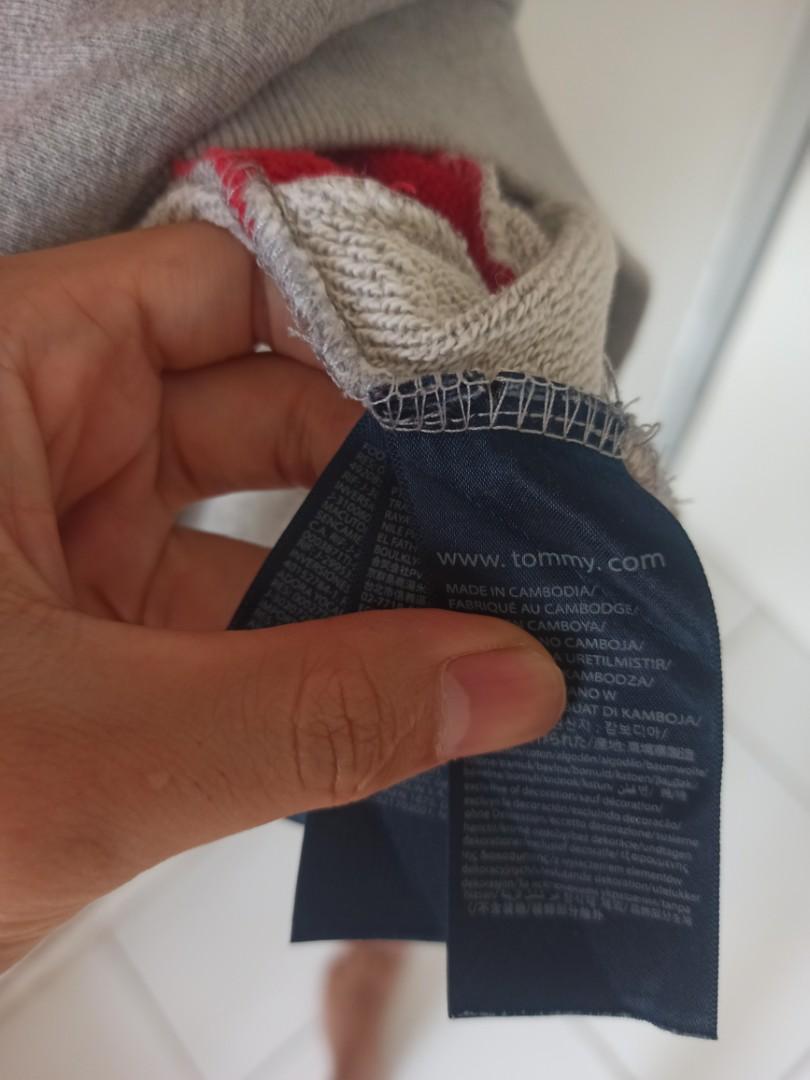 Crewneck tommy hilfiger, Fesyen Pria, Pakaian , Atasan di ...