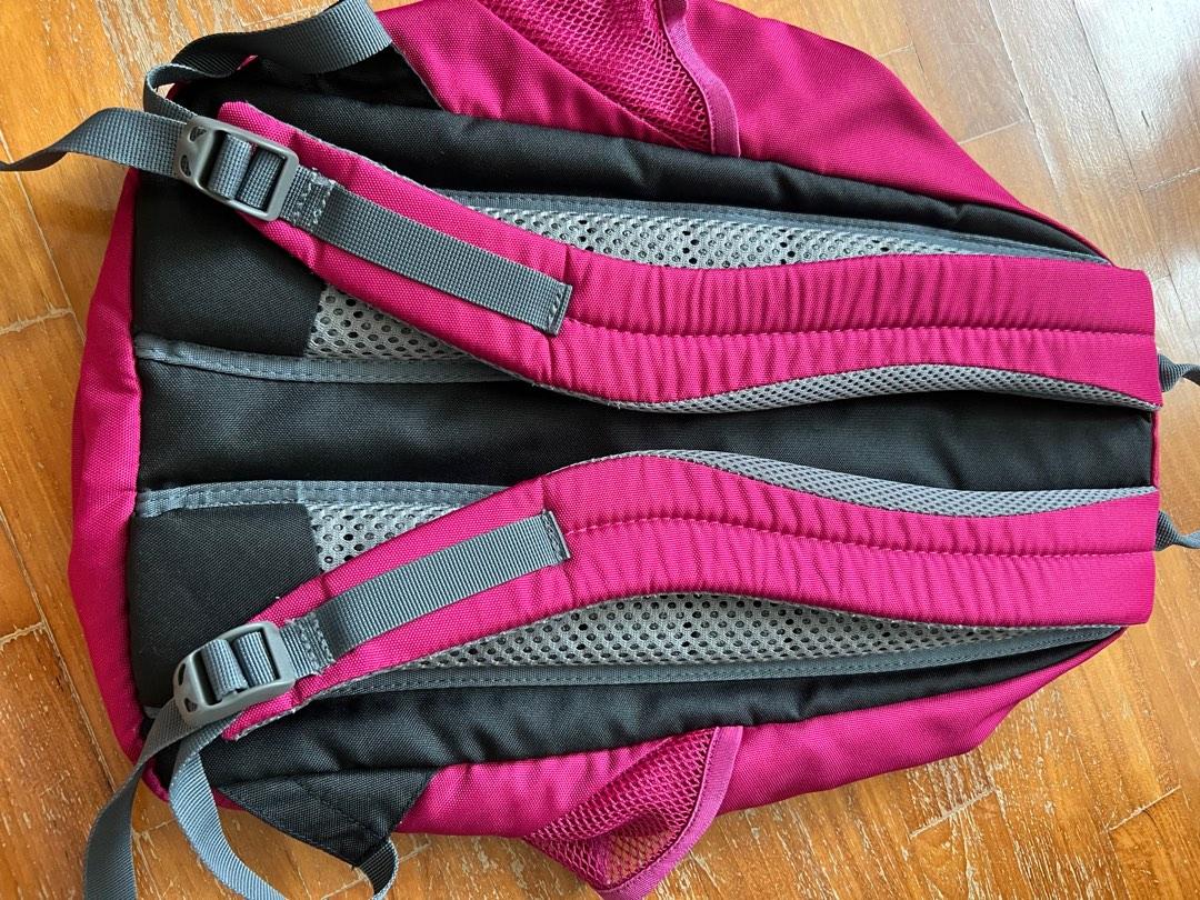 Deuter Backpack/ Haversack, Women's Fashion, Bags & Wallets, Backpacks