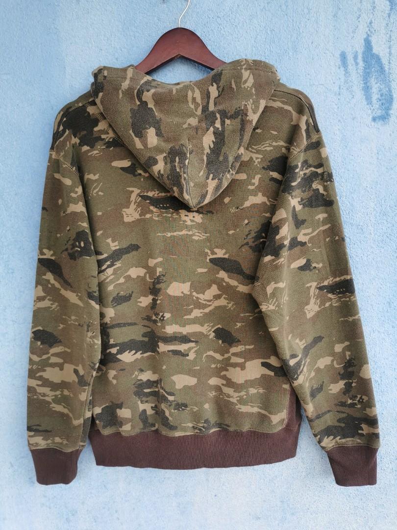 Dm us in instagram more details #fashiongallerybelbari #lv #jacket