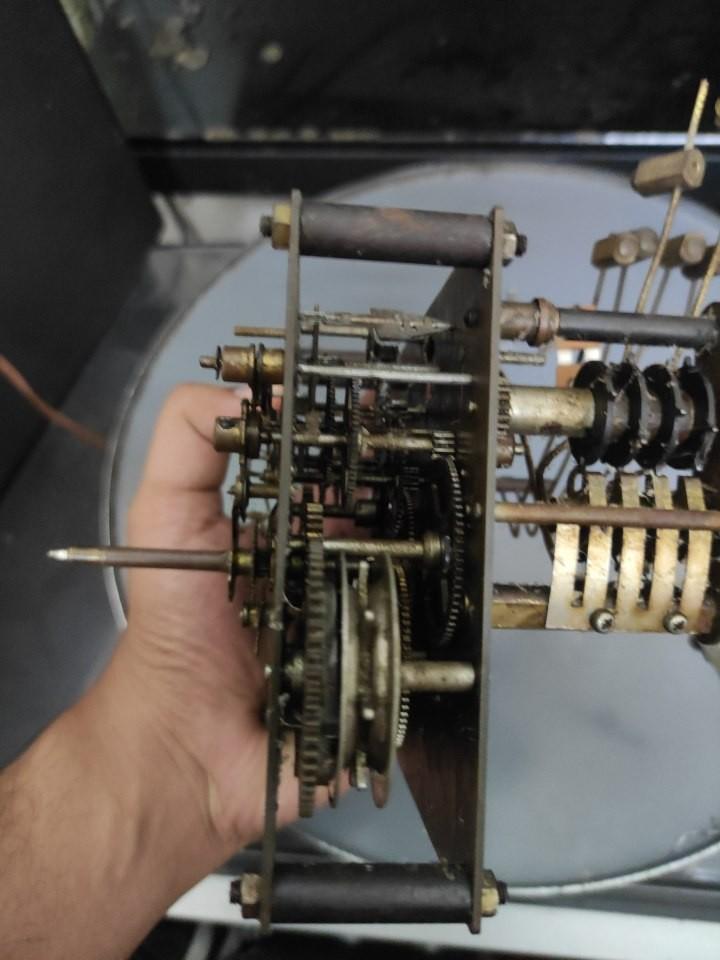 Engine grandfather clock mauthe, Hobbies & Toys, Collectibles