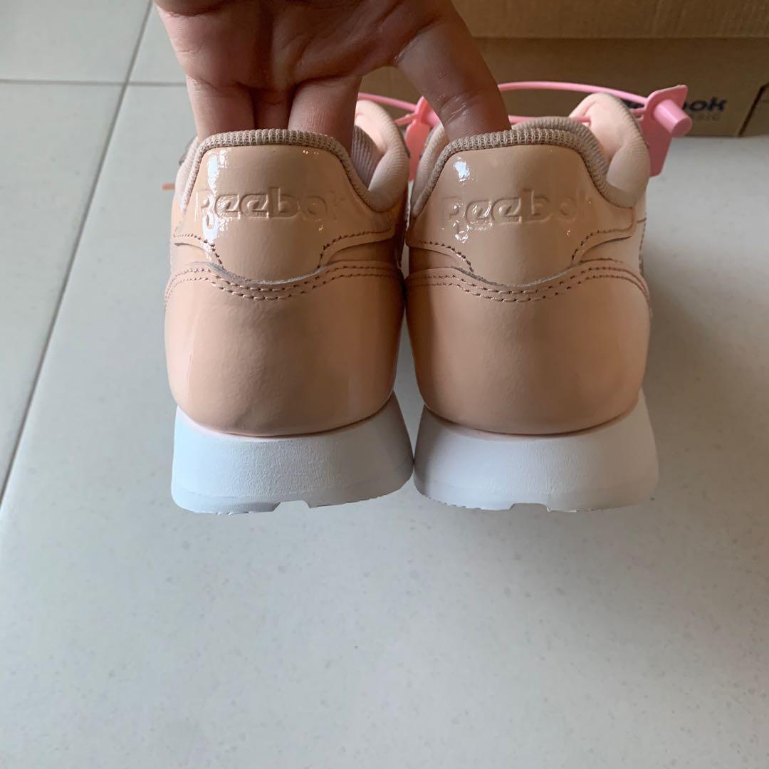 Reebok classic sale leather pale pink