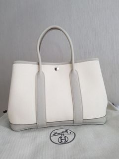 (Kategori: ) berada di . Dikirim oleh kiano_shoes (ID iklan 1184432280, Gambar 1). Deskripsi: .