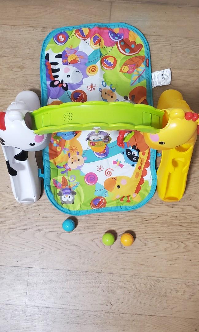 Fisher price playmat and gym "grow with me" model, 兒童＆孕婦用品, 嬰兒玩具