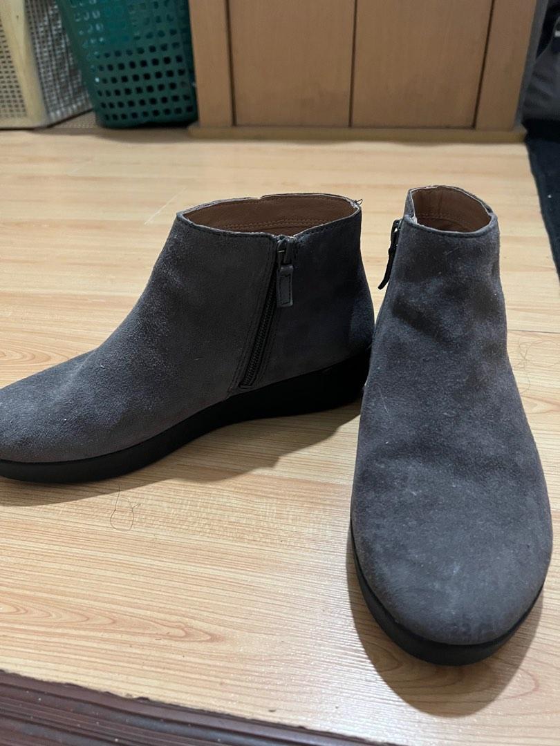 Fit Flop Grey Boots Size 7 Women s Fashion Footwear Boots on