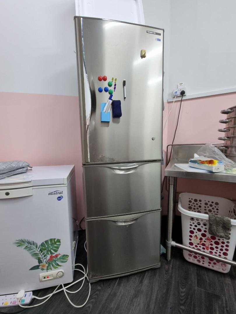 Fridge freezer clearance