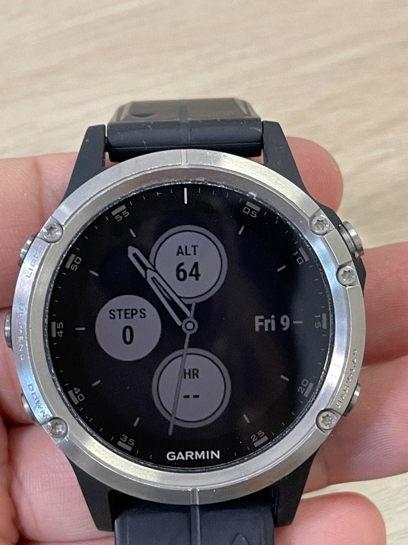Fenix 5 plus shop silver with black band