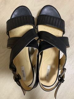 （分類：）位於 。 由 piyvk 提交（商品編號 1184410446，圖片 1）。簡介： 。