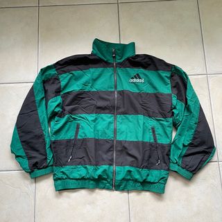 (Category: ) located in . Submitted by revenew (Listing ID 1184377562, Image 1). Description: .