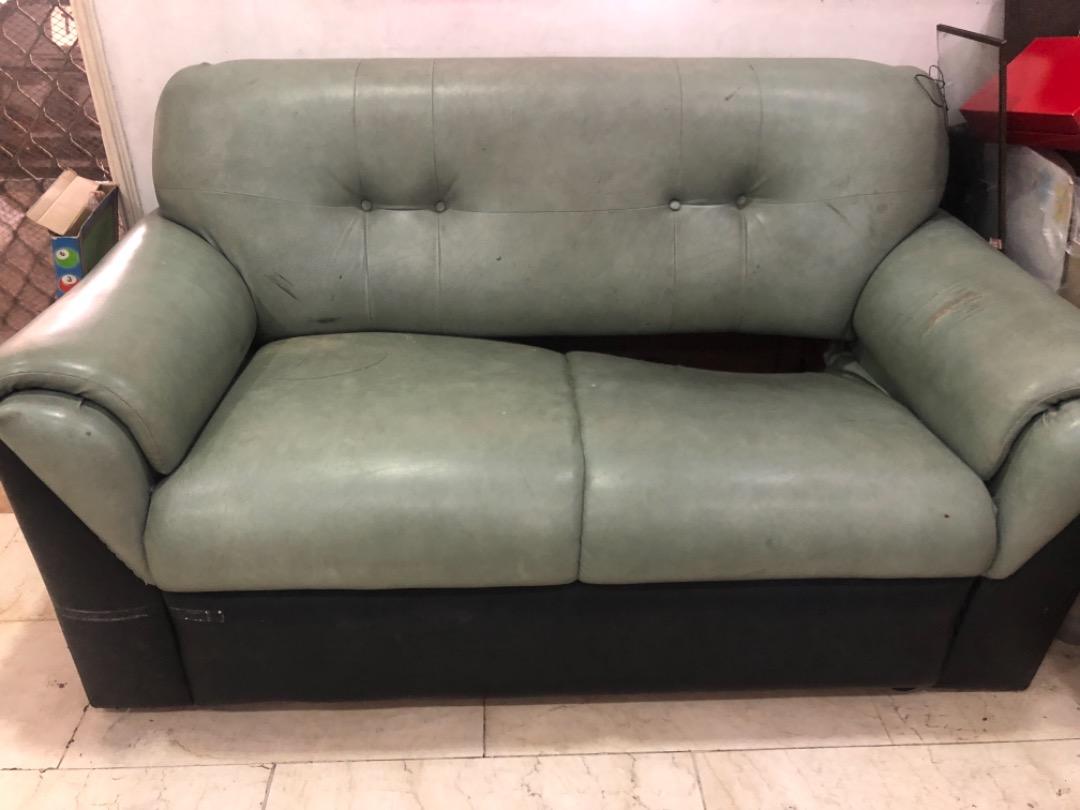 Green Learher Sofa (Category: Sofas) located in Manila. Submitted by pearling2 (Listing ID 1184367655, Image 1). Description: .