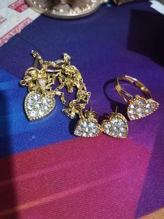 Heart Diamond Gold Necklace Ring Earrings