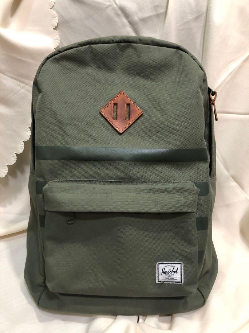 Herschel dark green discount backpack