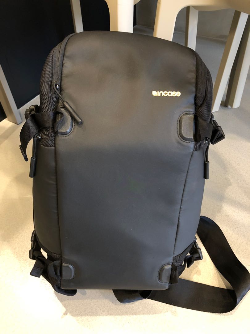 Incase deals sling pack