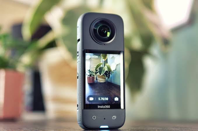 Insta360 X3 (Category: Video Cameras) located in Pasay City. Submitted by shansey21 (Listing ID 1184335278, Image 2). Description: Available Insta360 X3 Free Invisible stick and 64gb microsd 28,999 limited stocks 1 year warranty Malate Manila Meet up Cod will do + delivery fee pm me :).