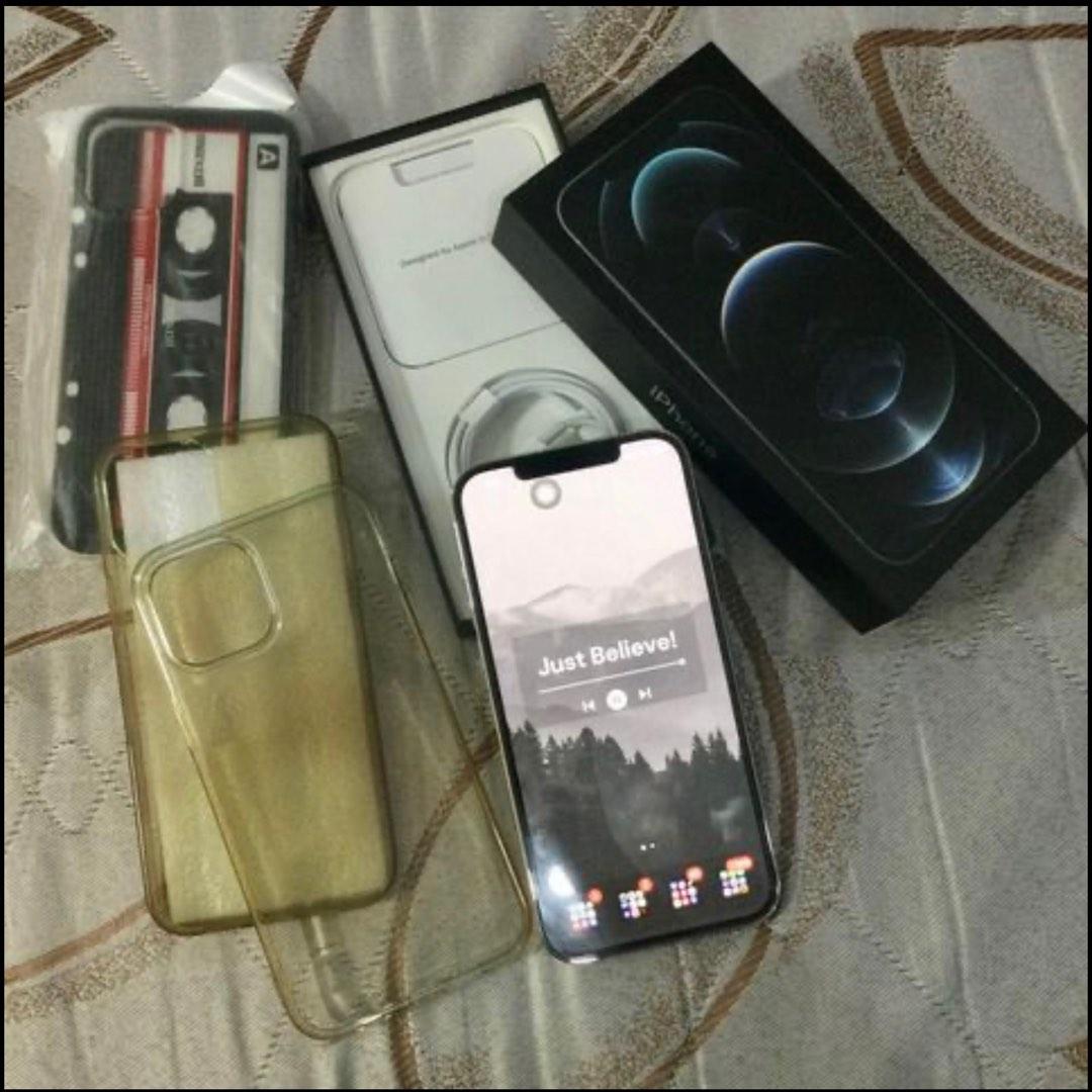 iPhone 12 pro max 128gb (Category: iPhone 12 Series) located in Quezon City. Submitted by yerzone (Listing ID 1184316482, Image 1). Description: FOR SALE ONLY! Matuto po magbasa. iPhone 12 Pro max Silver White ios 14.1 128gb Factory unlocked, any sim pwede 10/10 physical 10/10 performance All buttons, face detection, wifi running A ok Reset and test all u want Unit with box (same serial) Pick up west ave qc Pwede toktok delivery (sf pay nyo po) C