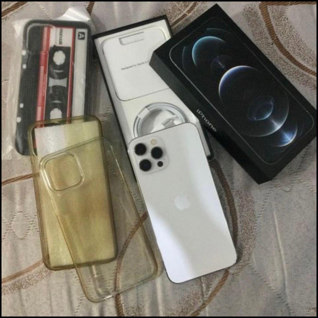 iPhone 12 pro max 128gb (Category: iPhone 12 Series) located in Quezon City. Submitted by yerzone (Listing ID 1184316482, Image 2). Description: FOR SALE ONLY! Matuto po magbasa. iPhone 12 Pro max Silver White ios 14.1 128gb Factory unlocked, any sim pwede 10/10 physical 10/10 performance All buttons, face detection, wifi running A ok Reset and test all u want Unit with box (same serial) Pick up west ave qc Pwede toktok delivery (sf pay nyo po) C