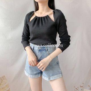 Jessa collection knit cut off black top