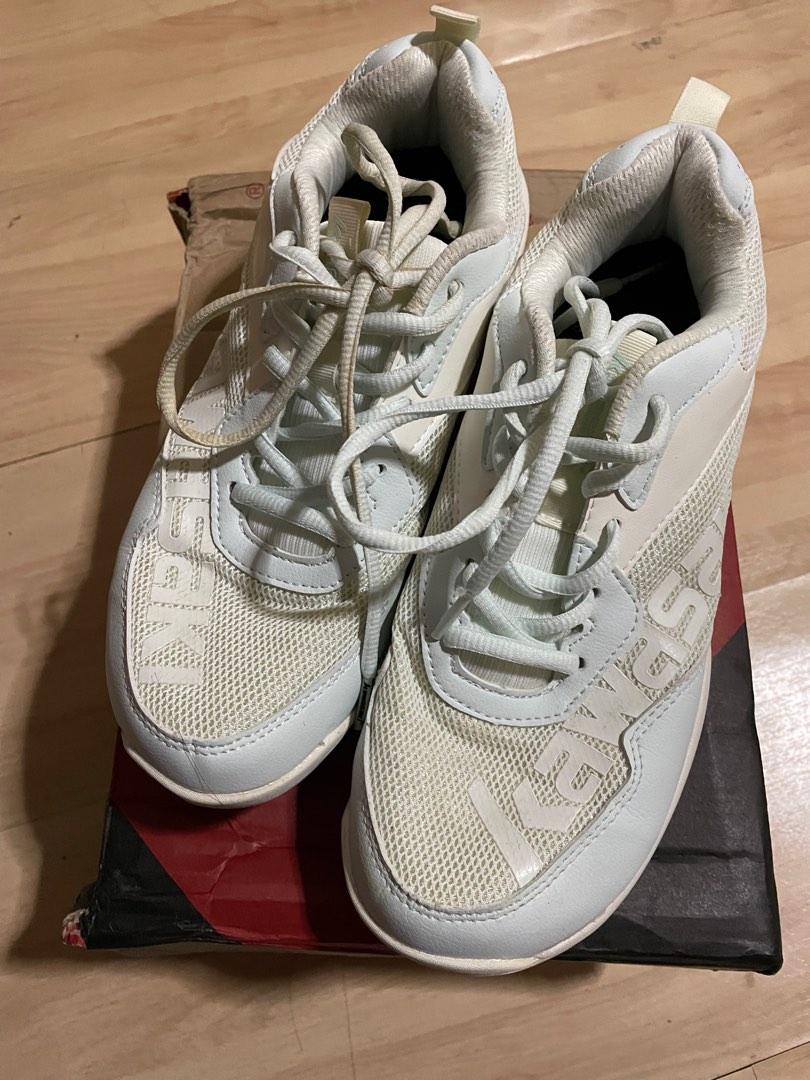 Badminton indoor court best sale shoes