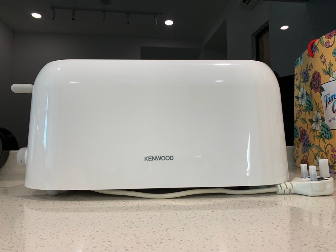 Kenwood TTP210 4 Slice Toaster, TV & Home Appliances, Kitchen