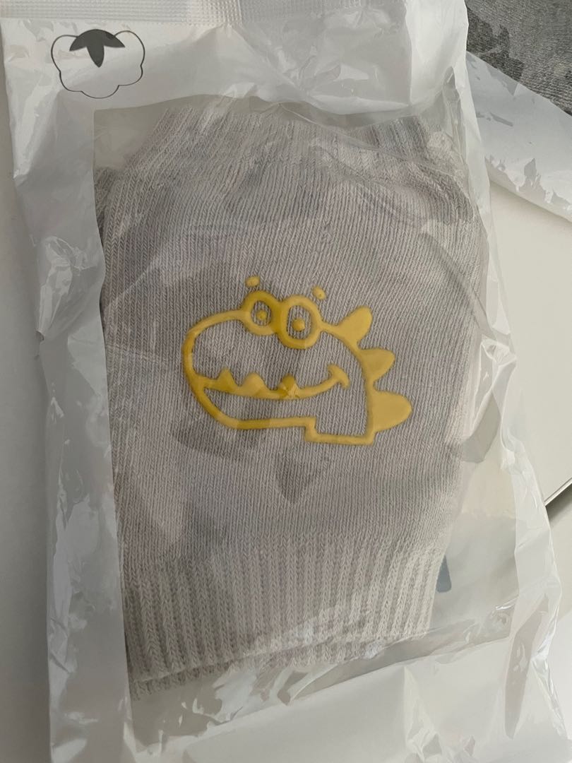 Knee guard, Babies & Kids, Babies & Kids Fashion on Carousell