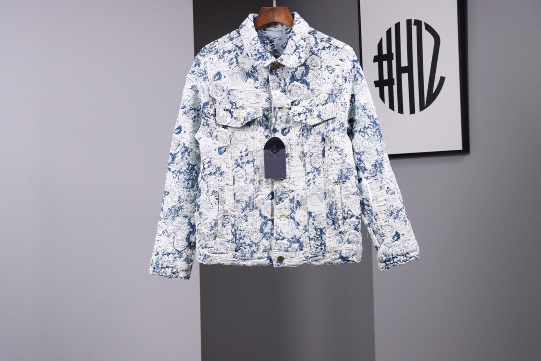 Louis Vuitton Denim jacket with floral print, Women's Fashion, Coats,  Jackets and Outerwear on Carousell