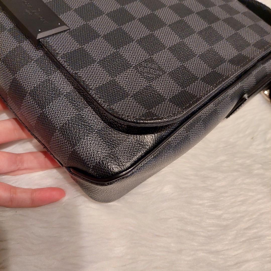 Louis Vuitton District PM (Category: Luxury Bags & Wallets) located in Quezon City. Submitted by luxurybrokerph (Listing ID 1184480058, Image 3). Description: Complete inclusions Guaranteed Authentic.
