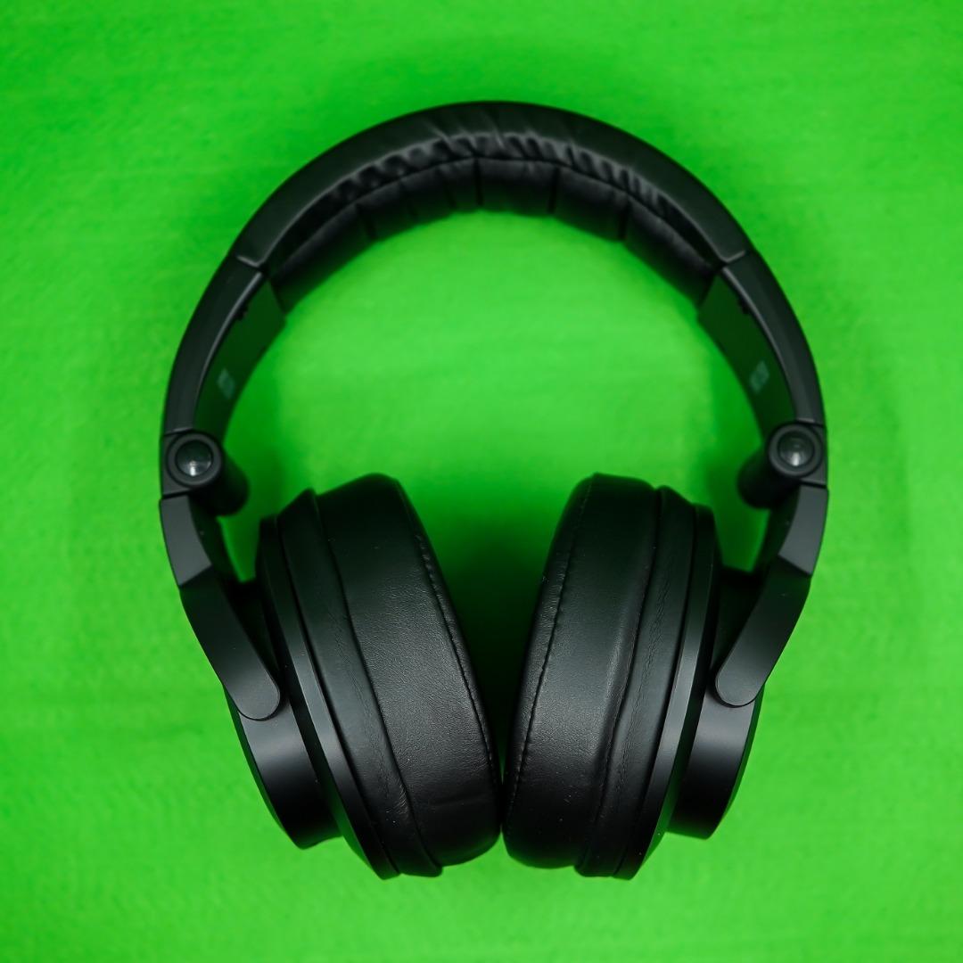 Mackie MC-250 MC Series Professional Closed-Back Studio Monitoring ...