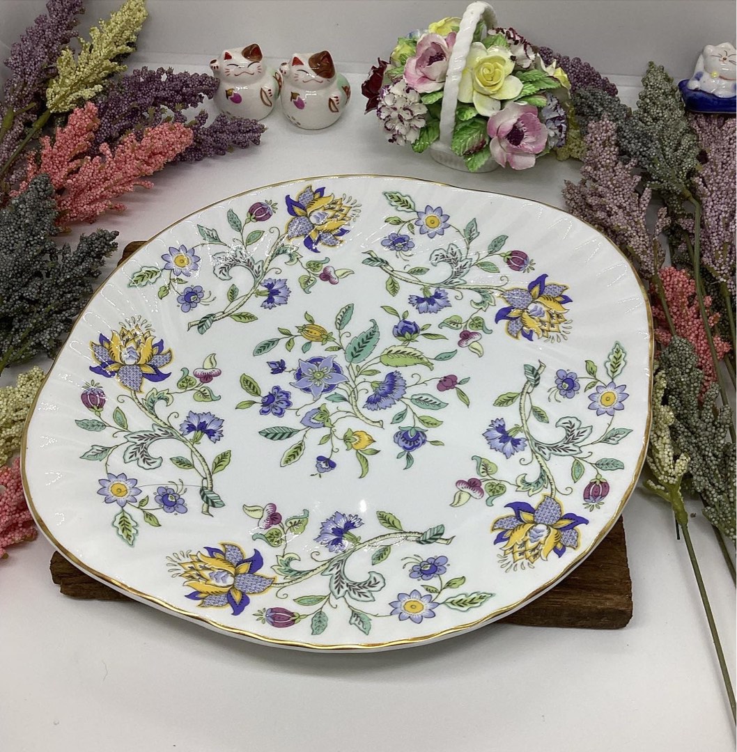 Minton haddon hall blue plate, Furniture & Home Living, Kitchenware & Tableware, Dinnerware
