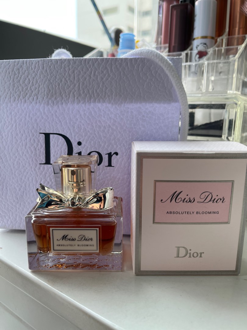 Miss dior absolutely blooming 30ml Beauty Personal Care
