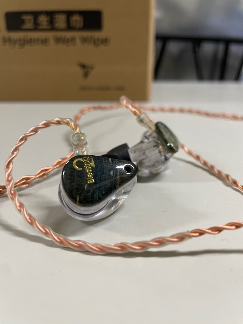 Moondrop blessing 2 + 1 Pair Comply Tips, Audio, Earphones on Carousell