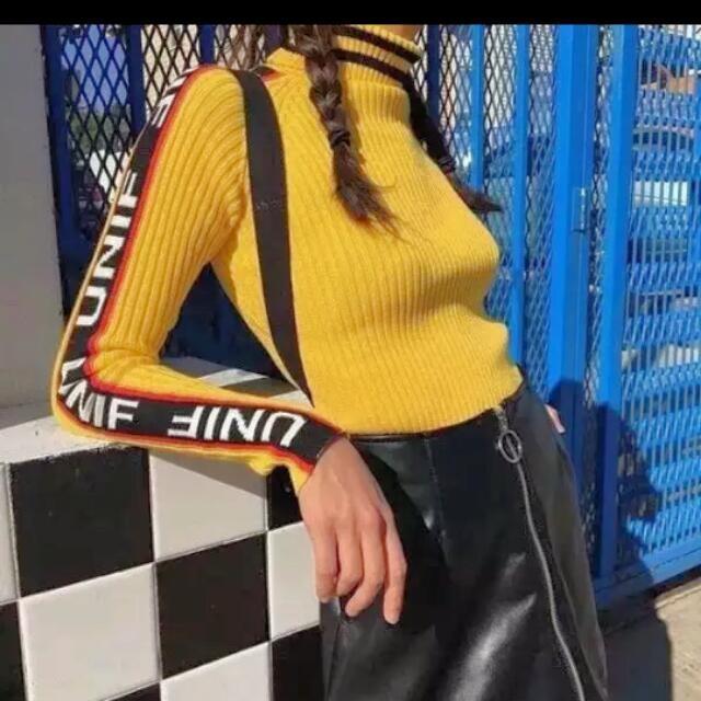 Unif yellow top sweater