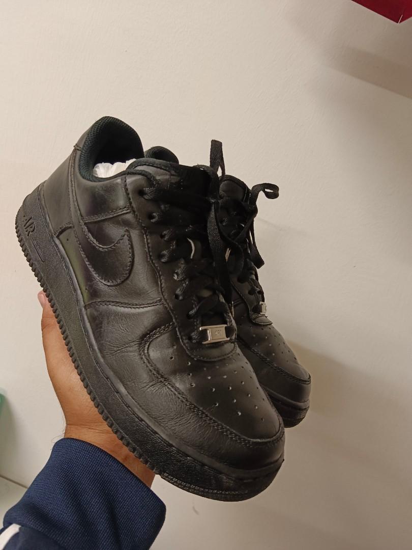 Creased black store air forces