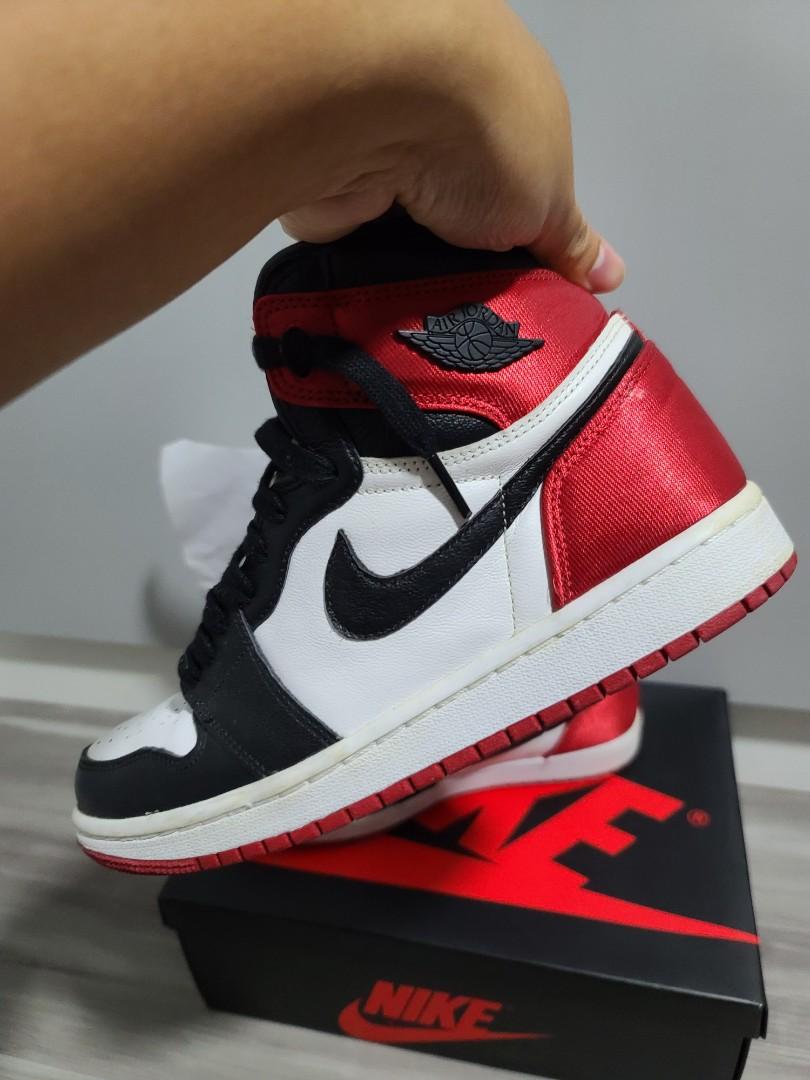Nike air jordan 1 retro high og satin black toe on sale