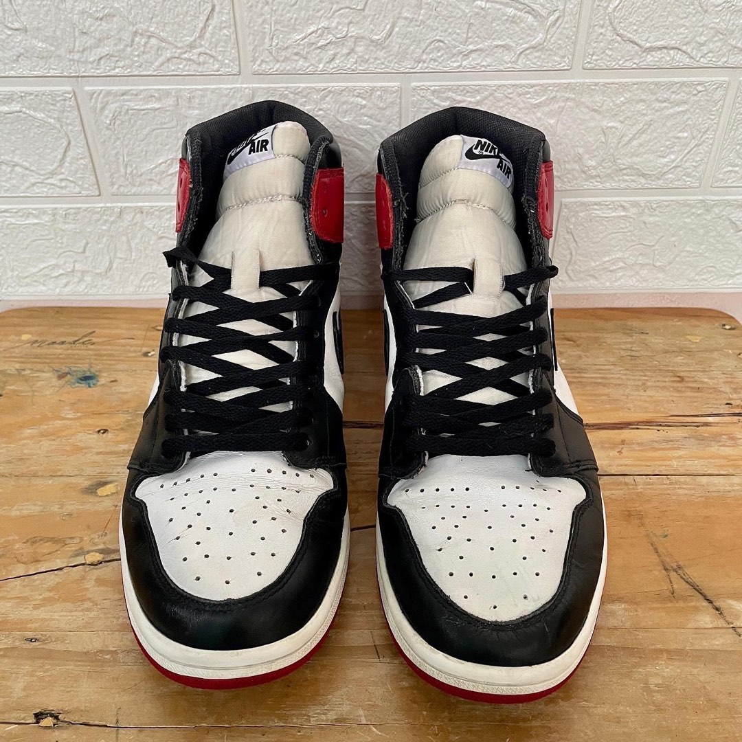 nike air jordan black toe