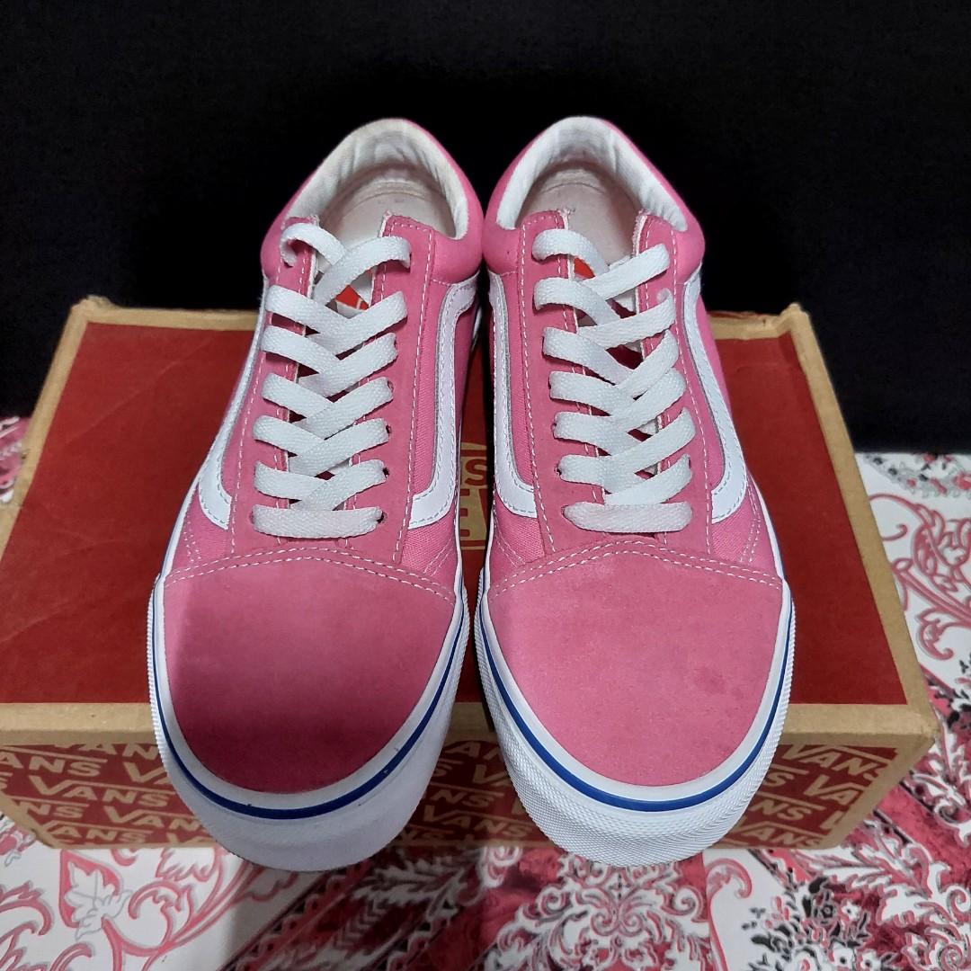 ORIGINAL VANS SHOES, Women's Fashion, Footwear, Sneakers on Carousell