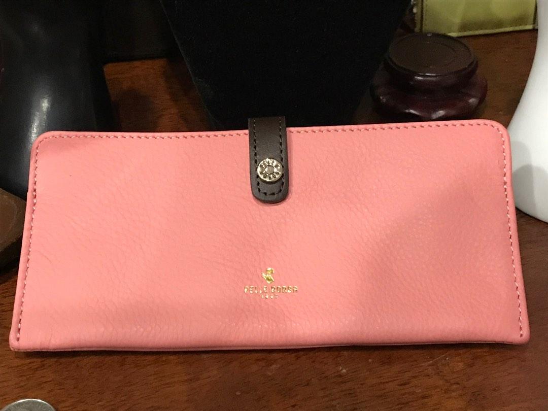Pelle borsa coral pink (Category: Luxury Bags & Wallets) located in Baguio. Submitted by nalyns_unique_finds (Listing ID 1184457476, Image 1). Description: .
